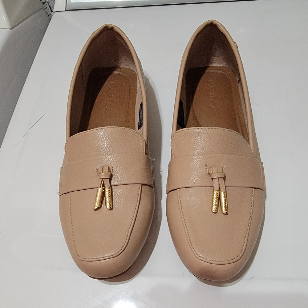 NAUTICA BEIGE FLATS
